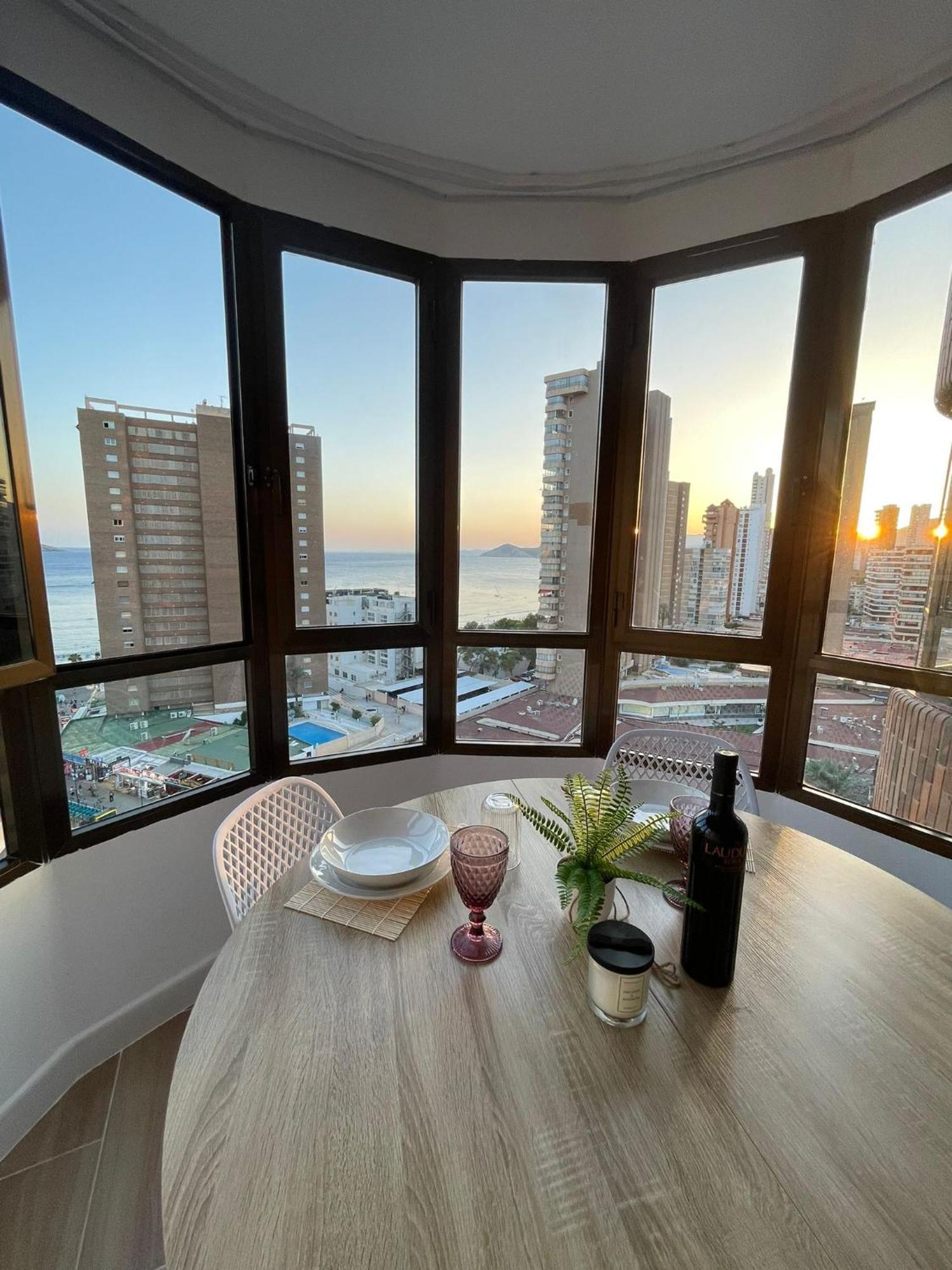 Suite Panoramic Benidorm Buitenkant foto